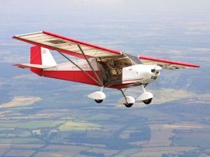 Avión Ultraligero ULM en el aire 2